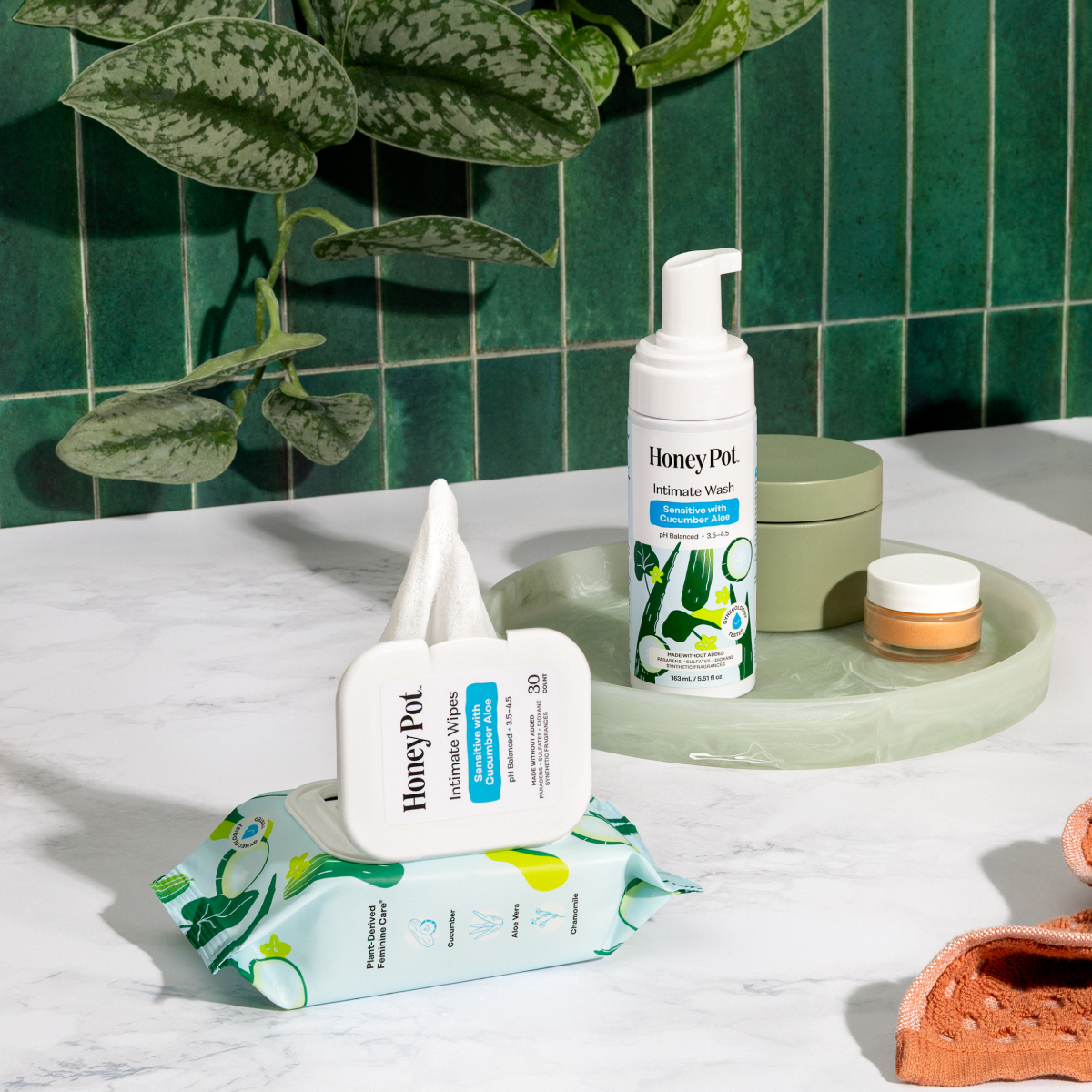Sensitive with Cucumber Aloe Intimate Wash (9XOI)